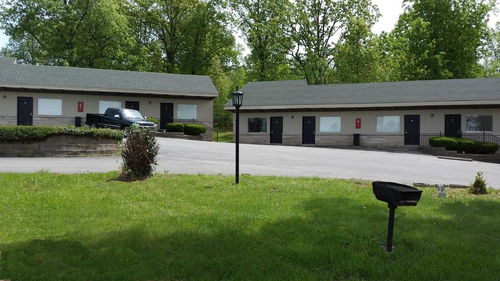 Kentucky Lake Inn Gilbertsville Екстериор снимка